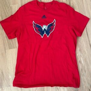 Adidas Washington Capitals red short sleeve "amplifier" T-shirt, unisex sz large